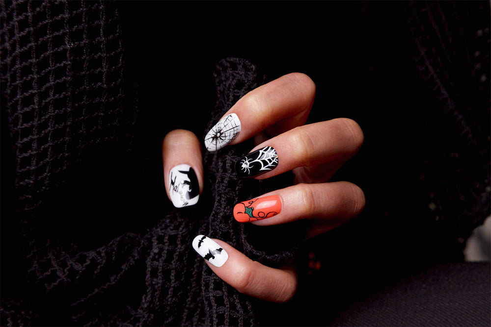 10 Fast & Easy Halloween Nail Art Ideas