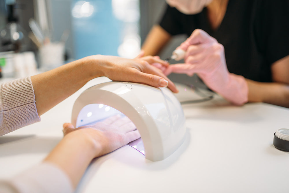 How To Dry Gel Nail Polish Without UV Light